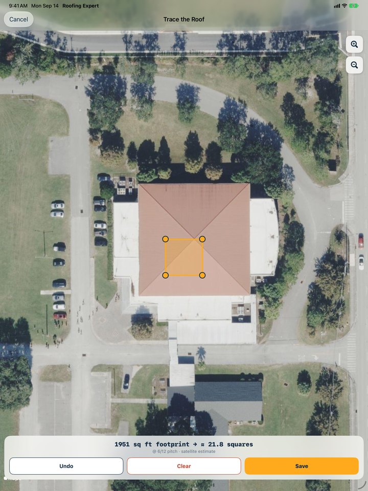 Roofing Expert tracing a roof over the satellite view, with the footprint measured underneath.